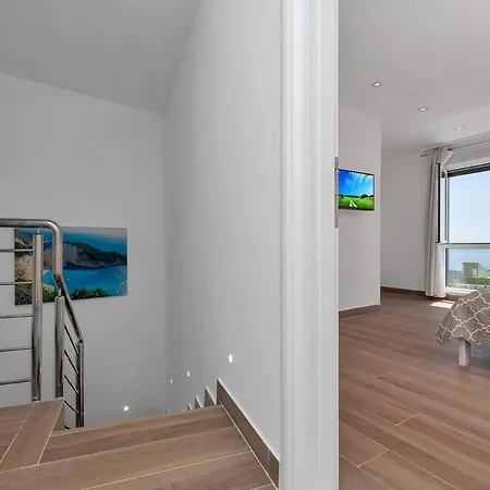 Villa Luxury Lucie Ii