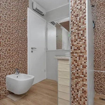Luxury Lucie Ii Makarska