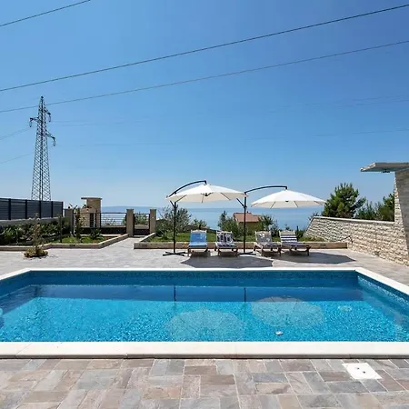 Luxury Lucie Ii Villa